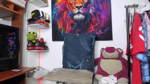 Snapshot of _pantera_09 chatting on 09/30/25, 11:04 Kevin online show from 09/30/25, 11:04