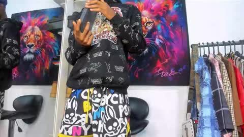 Snapshot of _pantera_09 chatting on 10/12/25, 11:20 Kevin online show from 10/12/25, 11:20