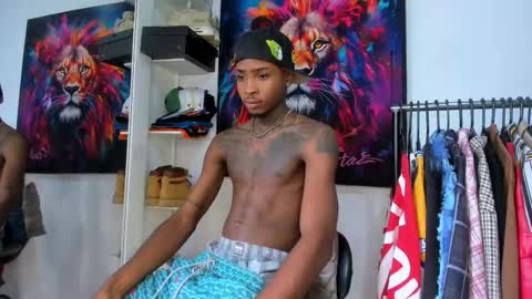 Snapshot of _pantera_09 chatting on 10/26/25, 06:58 Kevin online show from 10/26/25, 06:58