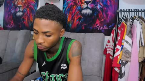 Snapshot of _pantera_09 chatting on 01/12/26, 01:22 Kevin online show from 01/12/26, 01:22