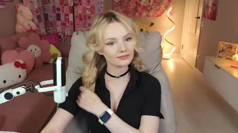 Snapshot of _passion_show_ chatting on 07/28/26, 10:42 Tina online show from 07/28/26, 10:42