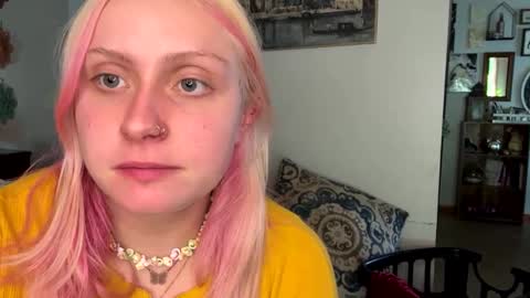 Snapshot of _peaceoutgirlscout_ chatting on 09/28/25, 08:58 _peaceoutgirlscout_ online show from 09/28/25, 08:58