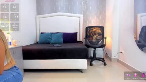  peach1  online show from 01/07/26, 12:29