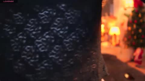 Luna online show from 12/20/25, 09:38