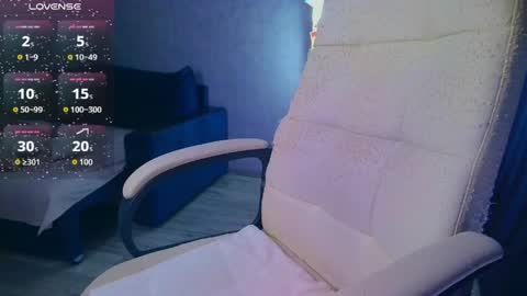 Snapshot of _pink__rabbit_ chatting on 04/06/26, 05:52 Ilona online show from 04/06/26, 05:52