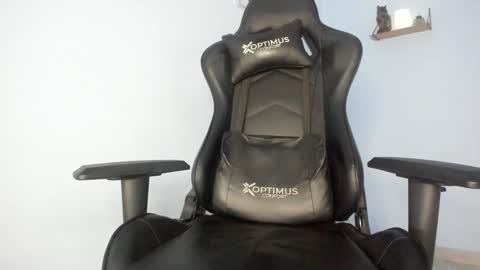 Snapshot of _poseidon1_ chatting on 01/26/25, 03:17 Poseidon online show from 01/26/25, 03:17