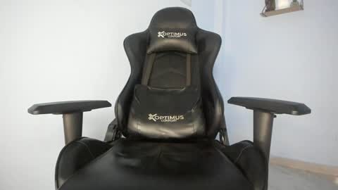 Snapshot of _poseidon1_ chatting on 01/26/25, 06:17 Poseidon online show from 01/26/25, 06:17