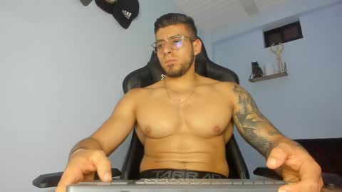 Snapshot of _poseidon1_ chatting on 02/21/25, 09:02 Poseidon online show from 02/21/25, 09:02