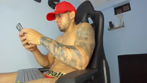 Snapshot of _poseidon1_ chatting on 03/01/25, 10:10 Poseidon online show from 03/01/25, 10:10