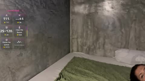  HADLY today day-off see u online 0112  online show from 11/14/25, 02:05