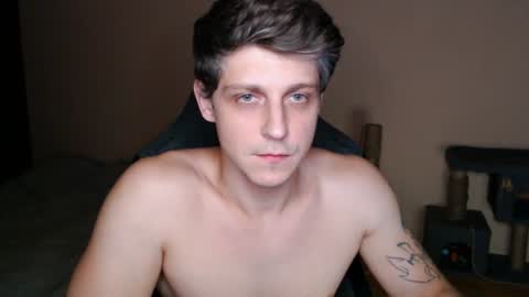 Snapshot of _purrari chatting on 07/17/26, 11:42 Vampire online show from 07/17/26, 11:42