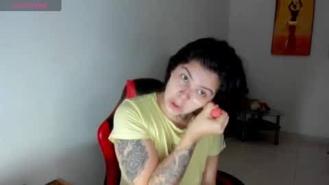 Snapshot of _rachell1 chatting on 09/10/25, 08:36 Stefany online show from 09/10/25, 08:36