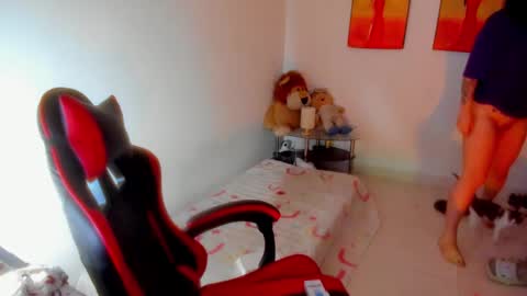 Snapshot of _rachell1 chatting on 09/13/25, 06:57 Stefany online show from 09/13/25, 06:57