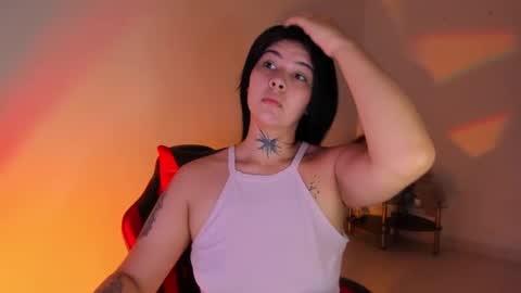 Snapshot of _rachell1 chatting on 09/26/25, 02:10 Stefany online show from 09/26/25, 02:10