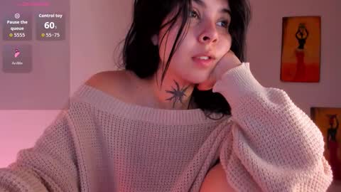 Snapshot of _rachell1 chatting on 10/15/25, 12:05 Stefany online show from 10/15/25, 12:05