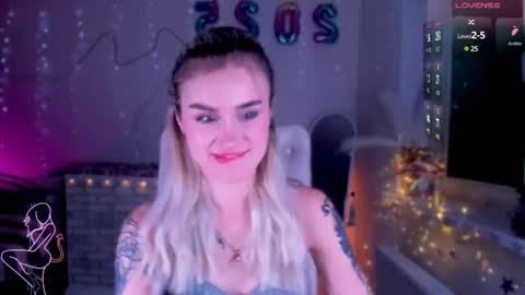 _ravena online show from 01/20/25, 01:32