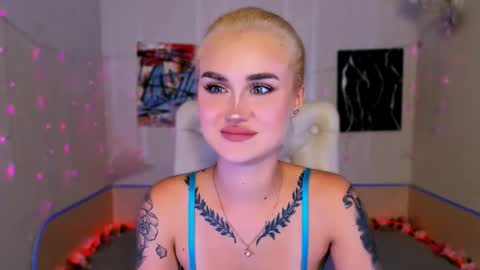 _ravena online show from 10/19/25, 03:56