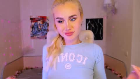 _ravena online show from 11/03/25, 01:45