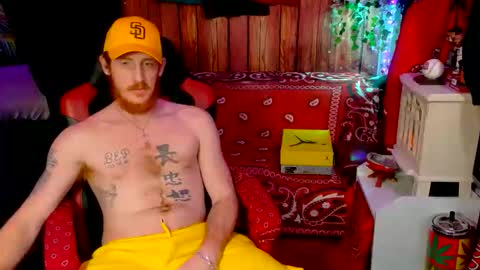 Snapshot of _redxxx chatting on 01/12/26, 06:29 REDxxx online show from 01/12/26, 06:29