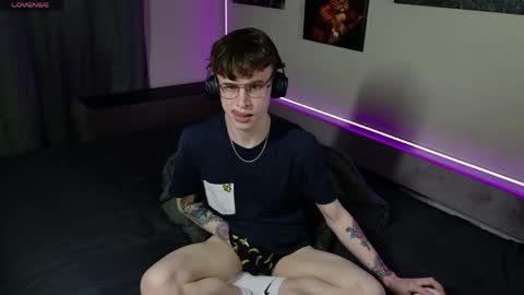 Reisy online show from 05/10/26, 06:24