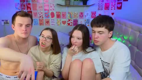 LISSAPVT IS OPEN online show from 03/04/25, 09:22