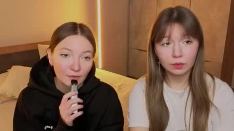 LISSAPVT IS OPEN online show from 02/25/26, 04:16