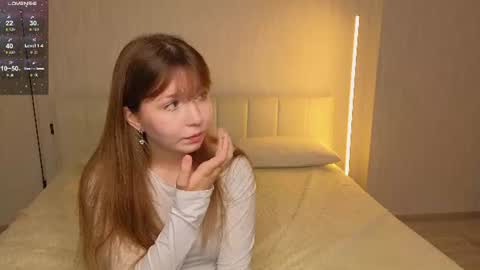 LISSAPVT IS OPEN online show from 06/11/26, 04:43