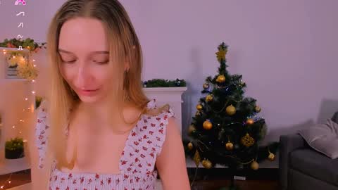 Snapshot of _ri_na_ chatting on 12/19/24, 06:45 I am Rina online show from 12/19/24, 06:45