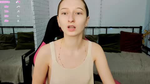 Snapshot of _ri_na_ chatting on 12/22/24, 06:39 I am Rina online show from 12/22/24, 06:39