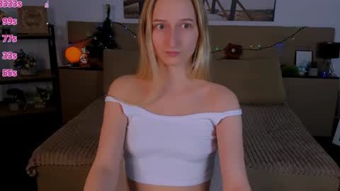 Snapshot of _ri_na_ chatting on 01/07/25, 12:31 I am Rina online show from 01/07/25, 12:31