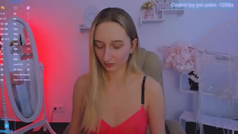 Snapshot of _ri_na_ chatting on 02/08/25, 12:39 I am Rina online show from 02/08/25, 12:39