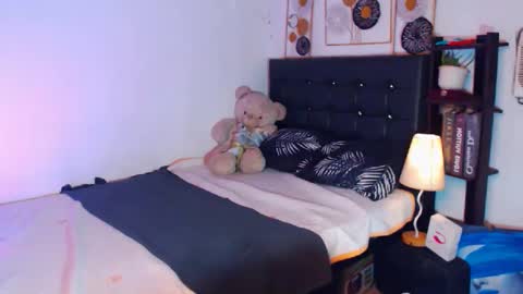 _robinmartinxx online show from 03/04/25, 01:17
