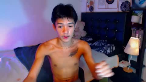 _robinmartinxx online show from 03/05/25, 12:33