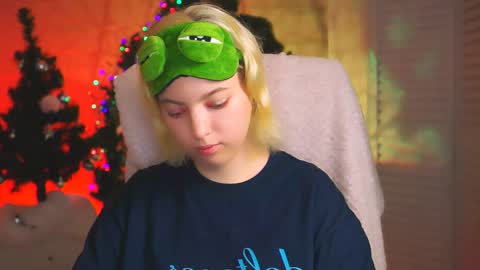 Snapshot of _rockstone_ chatting on 01/11/25, 07:17 Rock stone online show from 01/11/25, 07:17
