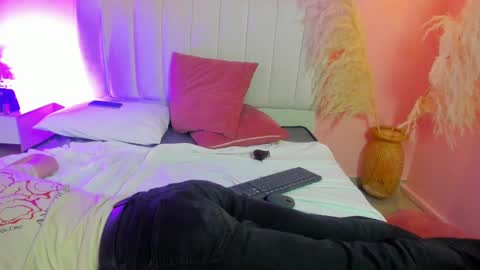 Snapshot of _ruby_red chatting on 10/16/25, 10:16 _ruby_red online show from 10/16/25, 10:16