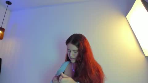 Snapshot of _ruby_red chatting on 10/20/25, 03:40 _ruby_red online show from 10/20/25, 03:40