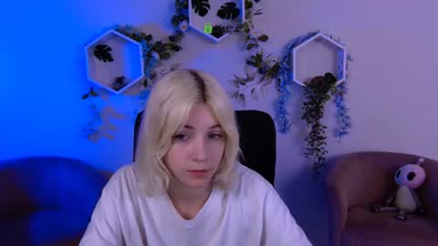 sabrina  online show from 06/24/26, 06:51