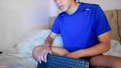 Snapshot of _sahhir chatting on 02/21/26, 05:52 sair online show from 02/21/26, 05:52