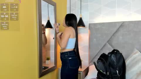 Antonella  online show from 12/17/25, 12:33