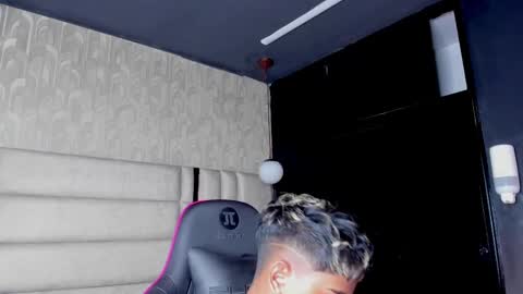 _sammy_ice online show from 02/15/25, 04:23