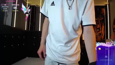 santi online show from 03/03/26, 07:42