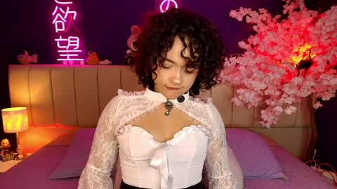 Snapshot of _sarahrose chatting on 03/31/26, 04:13 Sara online show from 03/31/26, 04:13
