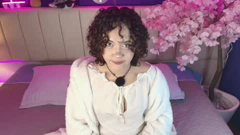 Snapshot of _sarahrose chatting on 04/15/26, 03:46 Sara online show from 04/15/26, 03:46