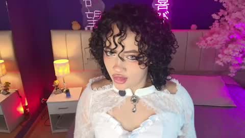 Snapshot of _sarahrose chatting on 04/24/26, 03:53 Sara online show from 04/24/26, 03:53