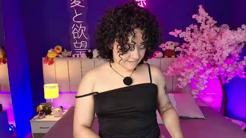 Snapshot of _sarahrose chatting on 05/14/26, 04:41 Sara online show from 05/14/26, 04:41
