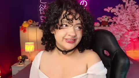 Snapshot of _sarahrose chatting on 05/15/26, 05:03 Sara online show from 05/15/26, 05:03