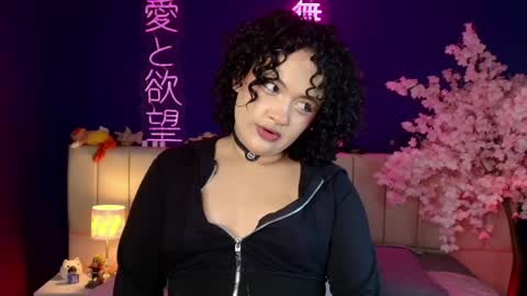 Snapshot of _sarahrose chatting on 05/22/26, 04:30 Sara online show from 05/22/26, 04:30