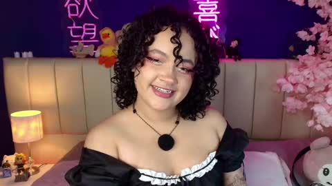 Snapshot of _sarahrose chatting on 05/24/26, 04:06 Sara online show from 05/24/26, 04:06