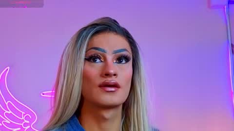 Scarlett online show from 10/06/25, 10:02