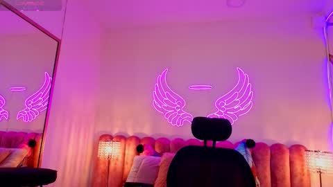 Scarlett online show from 10/15/25, 12:05